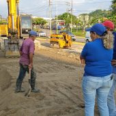 Trabajadores de Aguas de Mérida corrigen fuga en alimentador Panamericano de El Vigía